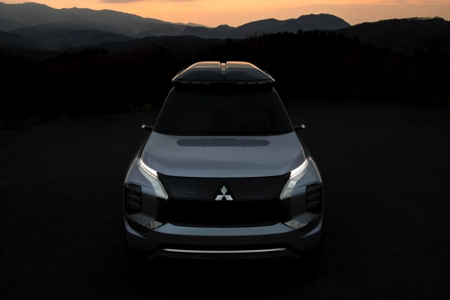  Mitsubishi Engelberg Tourer 2019 года  (фото 6 из 38)